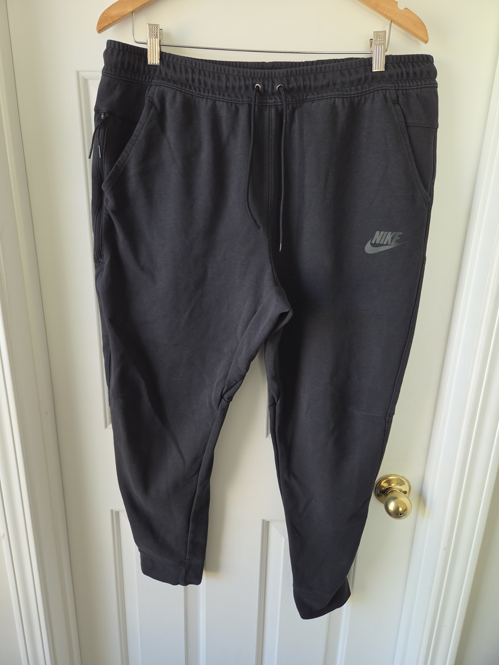 Nike Men's Black Jogger Sweatpants Pants
